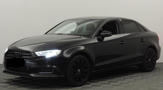 Audi A3 Limousine 1.4 TFSI CoD Carbon Black Design S - foto principale