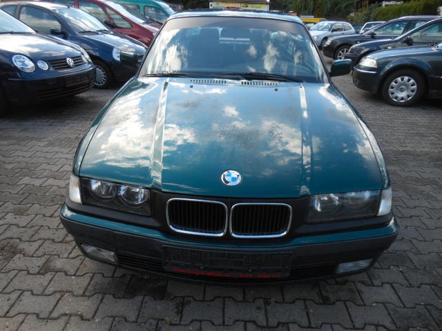 BMW 316 d Touring, Navi, LED, Tempomat, Euro 5 - foto principale
