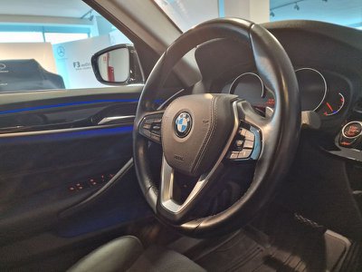 BMW Serie 5 Touring 520i Touring Sport, Anno 2020, KM 34767 - foto principale