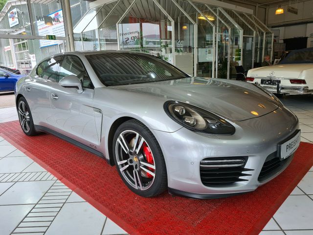 Porsche Panamera Sport Turismo 4 - foto principale