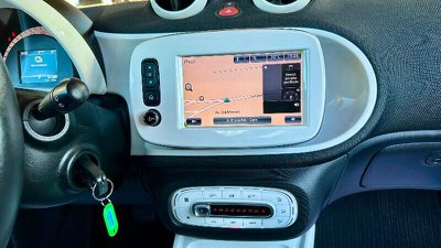 smart fortwo fortwo electric drive Greenflash Edition, Anno 2017 - foto principale