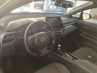 Toyota C HR 1.8 Hybrid E CVT Lounge, Anno 2019, KM 52555 - foto principale