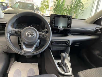 Toyota Yaris Cross 1.5 Hybrid 5p. E CVT Active, Anno 2024, KM 0 - foto principale