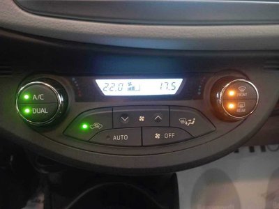 Toyota Yaris 3ª serie 1.5 Hybrid 5 porte Cool, Anno 2017, KM 793 - foto principale