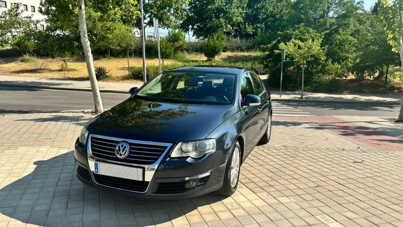 VOLKSWAGEN Passat 2.0TDI Advance - foto principale