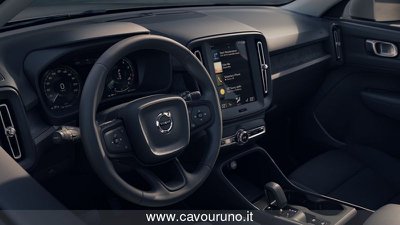 Volvo XC40 B4 automatico Ultimate Dark, KM 0 - foto principale