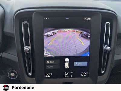 Volvo XC40 T2 Geartronic Momentum Core, Anno 2021, KM 43052 - foto principale